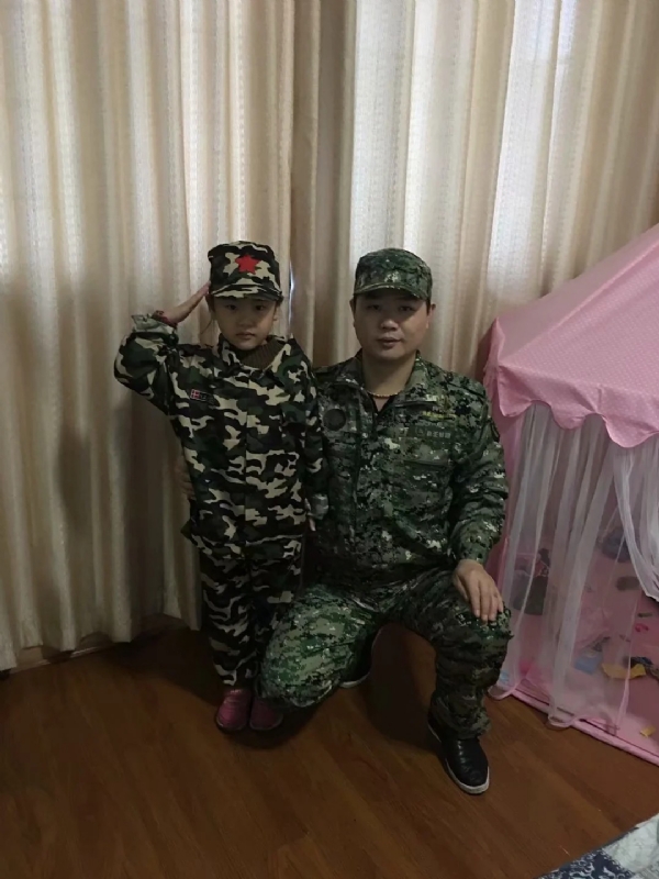 俗人的第一张照片--桃江认干亲服务网